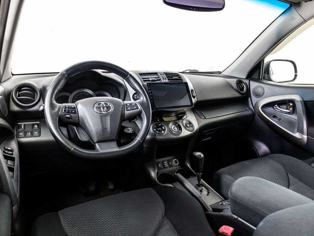 Toyota RAV4 2010 года с пробегом. Фото: #10