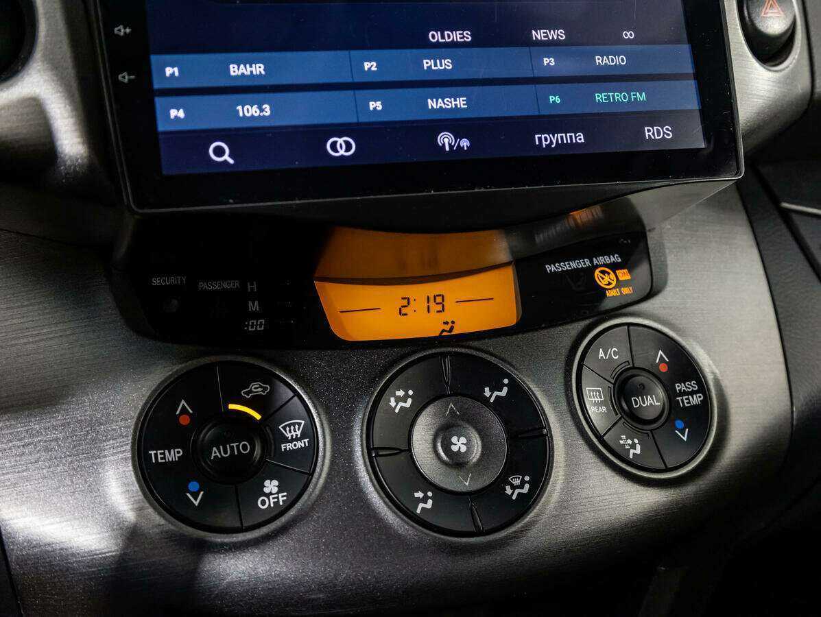 Toyota RAV4 2010 года с пробегом. Фото: #13