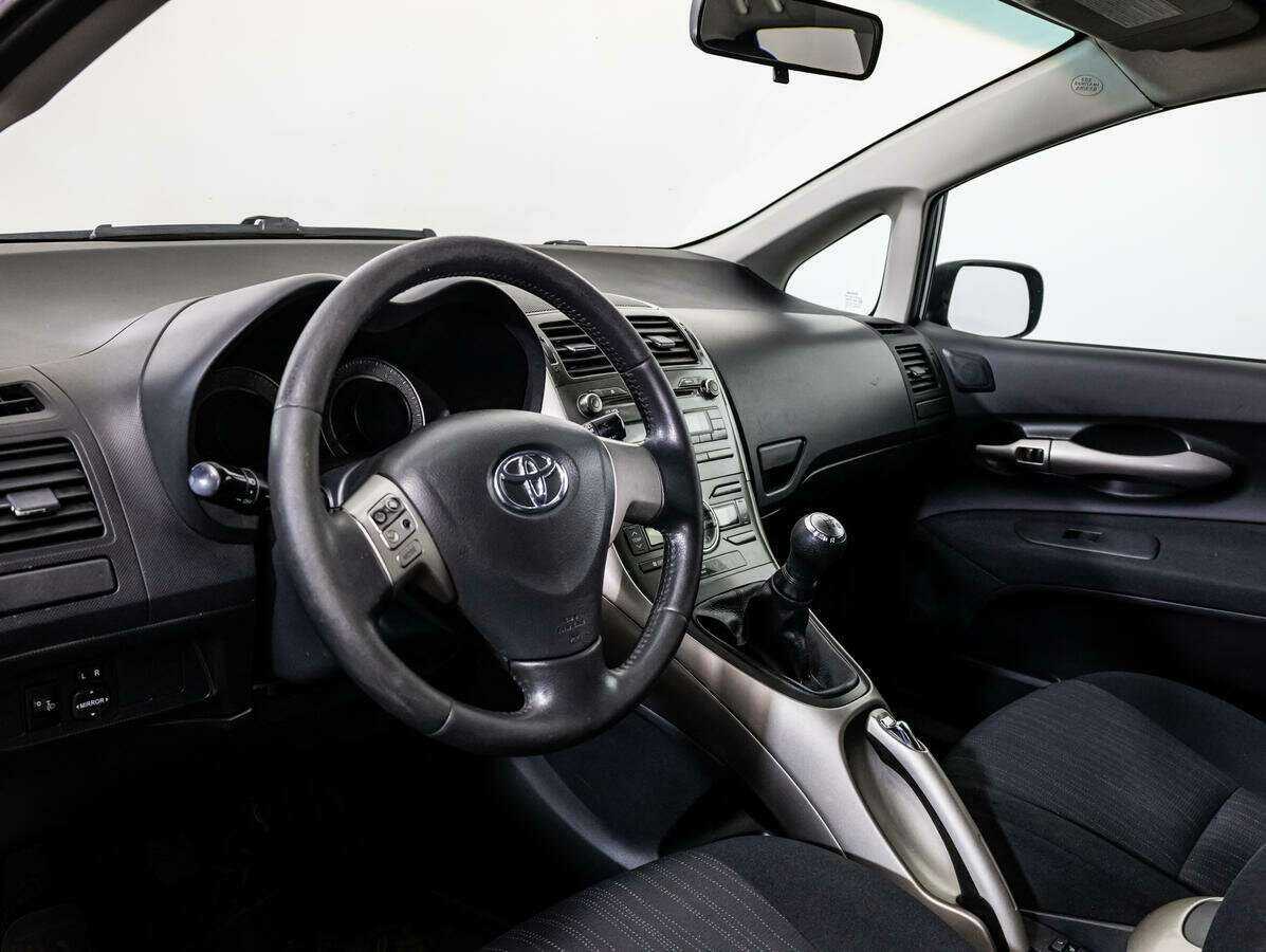 Toyota Auris 2008 года с пробегом. Фото: #10