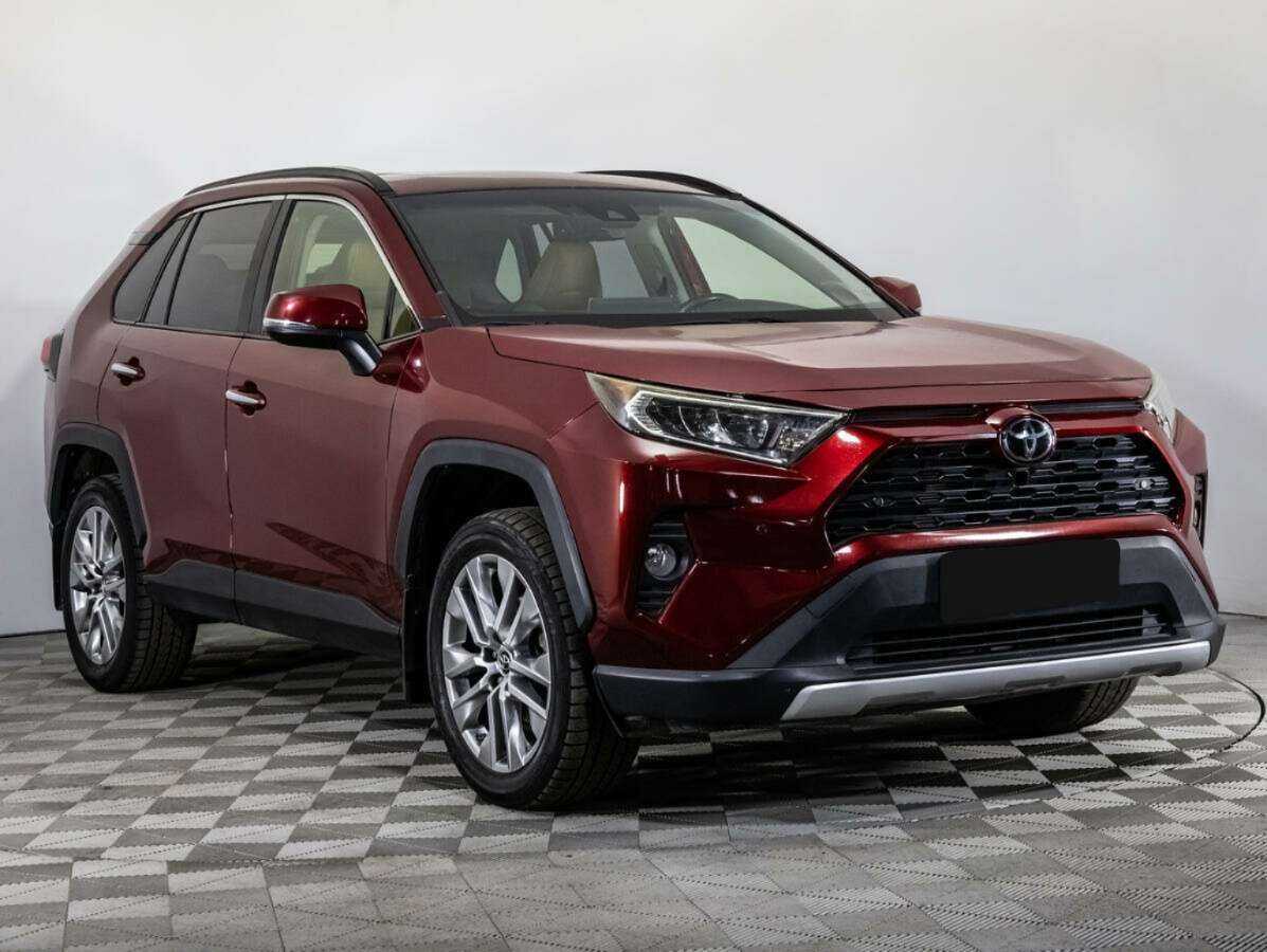 Toyota RAV4 2019 года с пробегом. Фото: #2