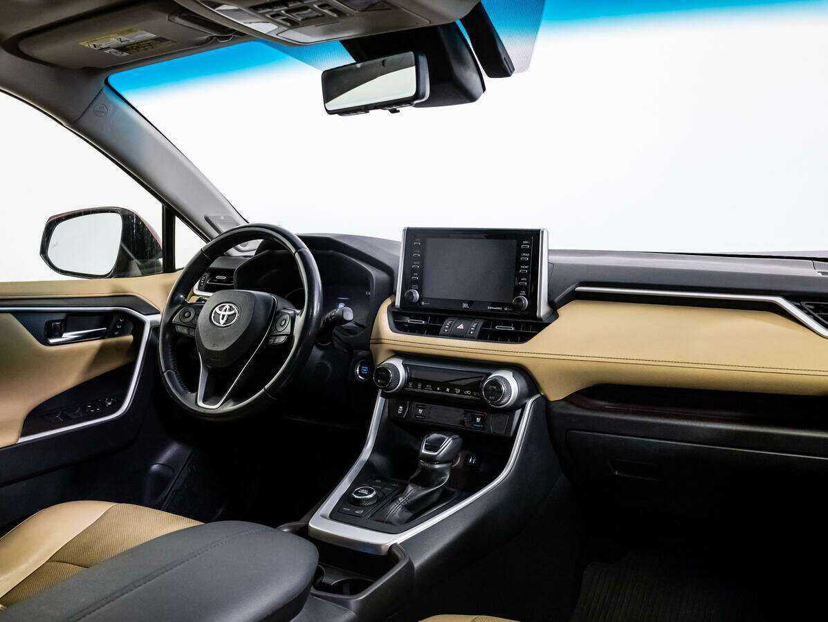 Toyota RAV4 2019 года с пробегом. Фото: #8