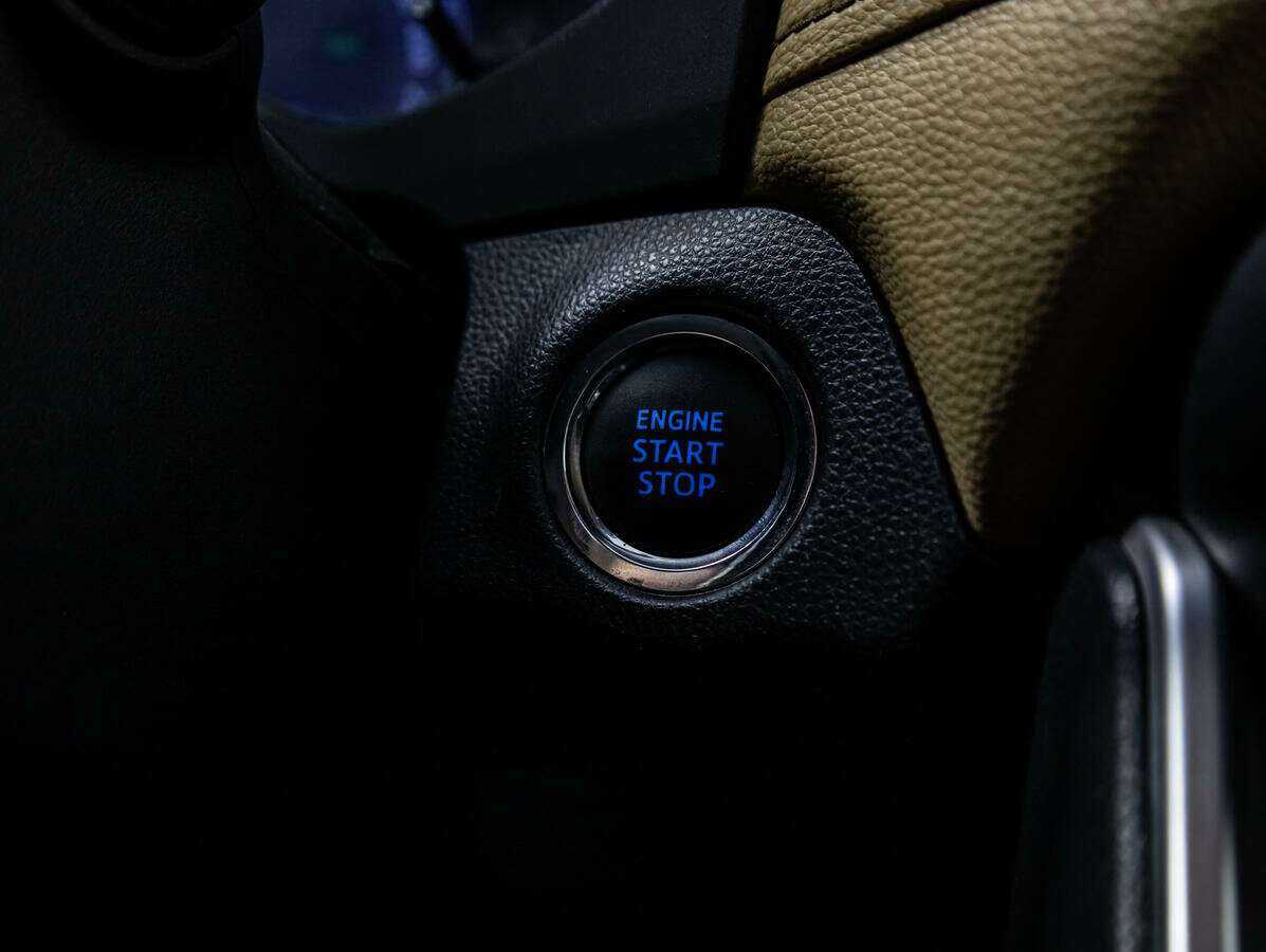 Toyota RAV4 2019 года с пробегом. Фото: #14