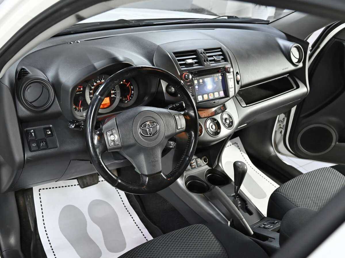 Toyota RAV4 2009 года с пробегом. Фото: #4