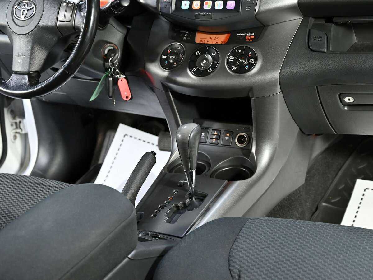 Toyota RAV4 2009 года с пробегом. Фото: #9