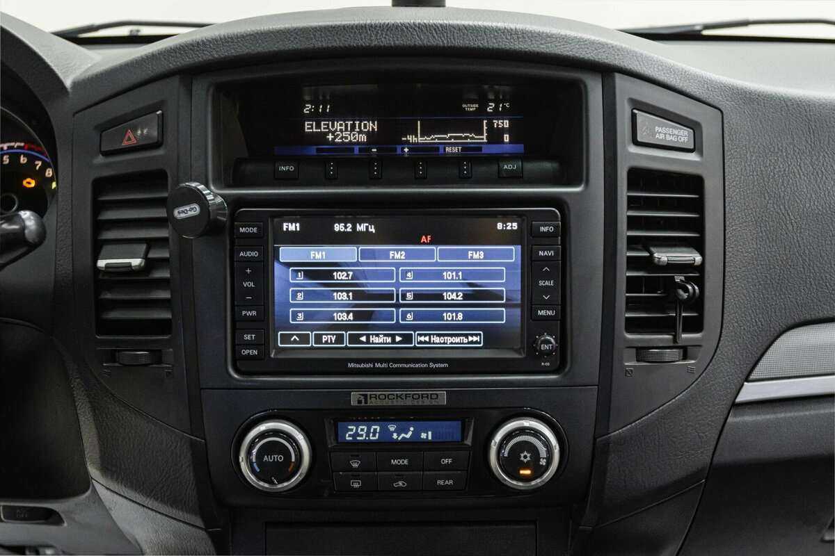 Mitsubishi Pajero 2011 года с пробегом. Фото: #10