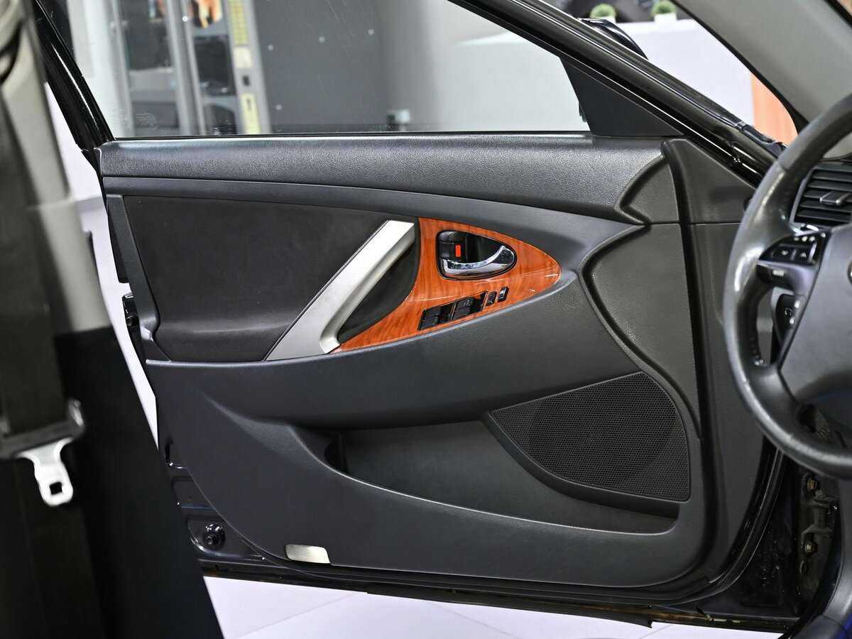 Toyota Camry 2007 года с пробегом. Фото: #4