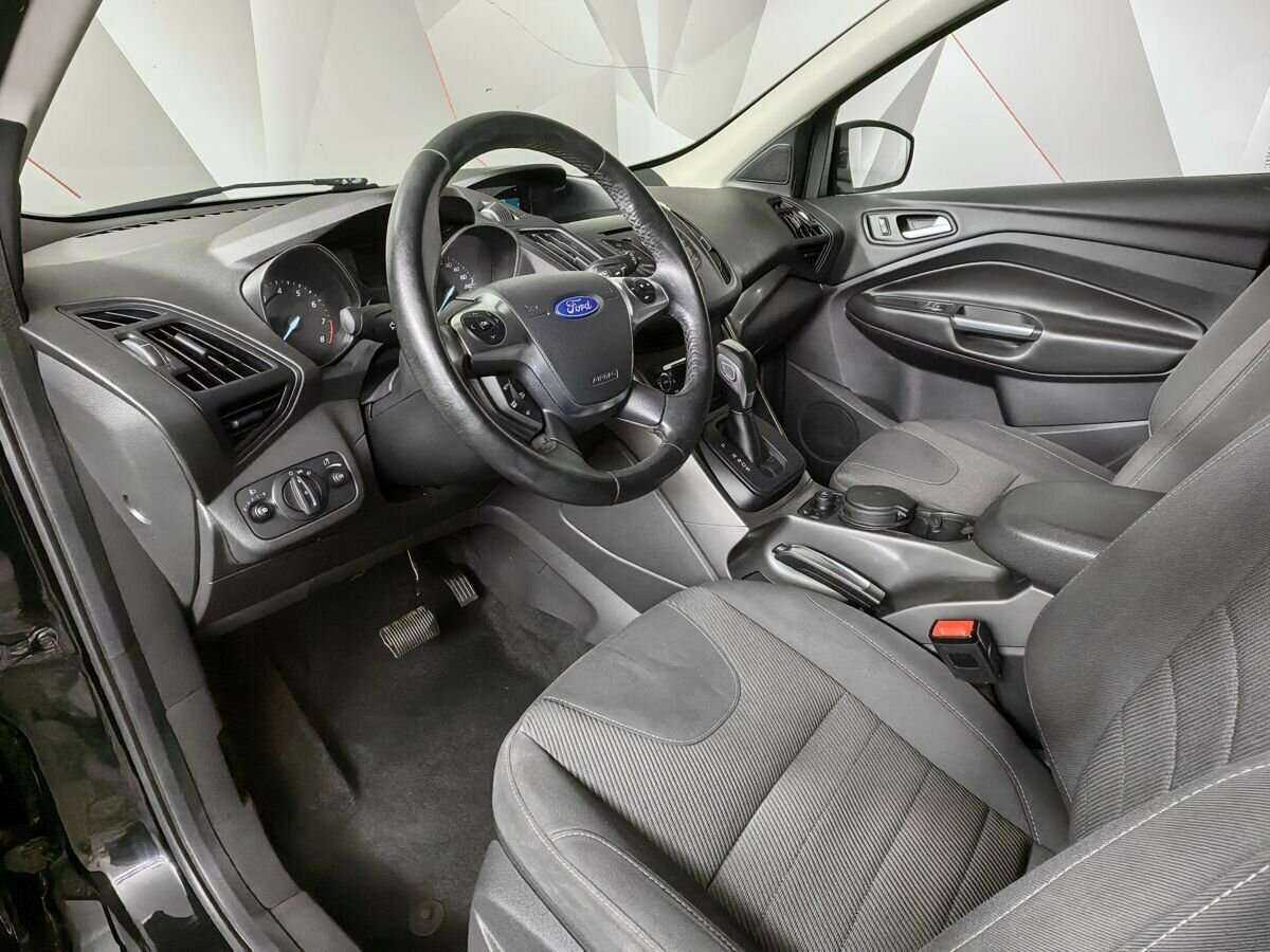 Б/У Форд Куга 2016 года. Фото: #13