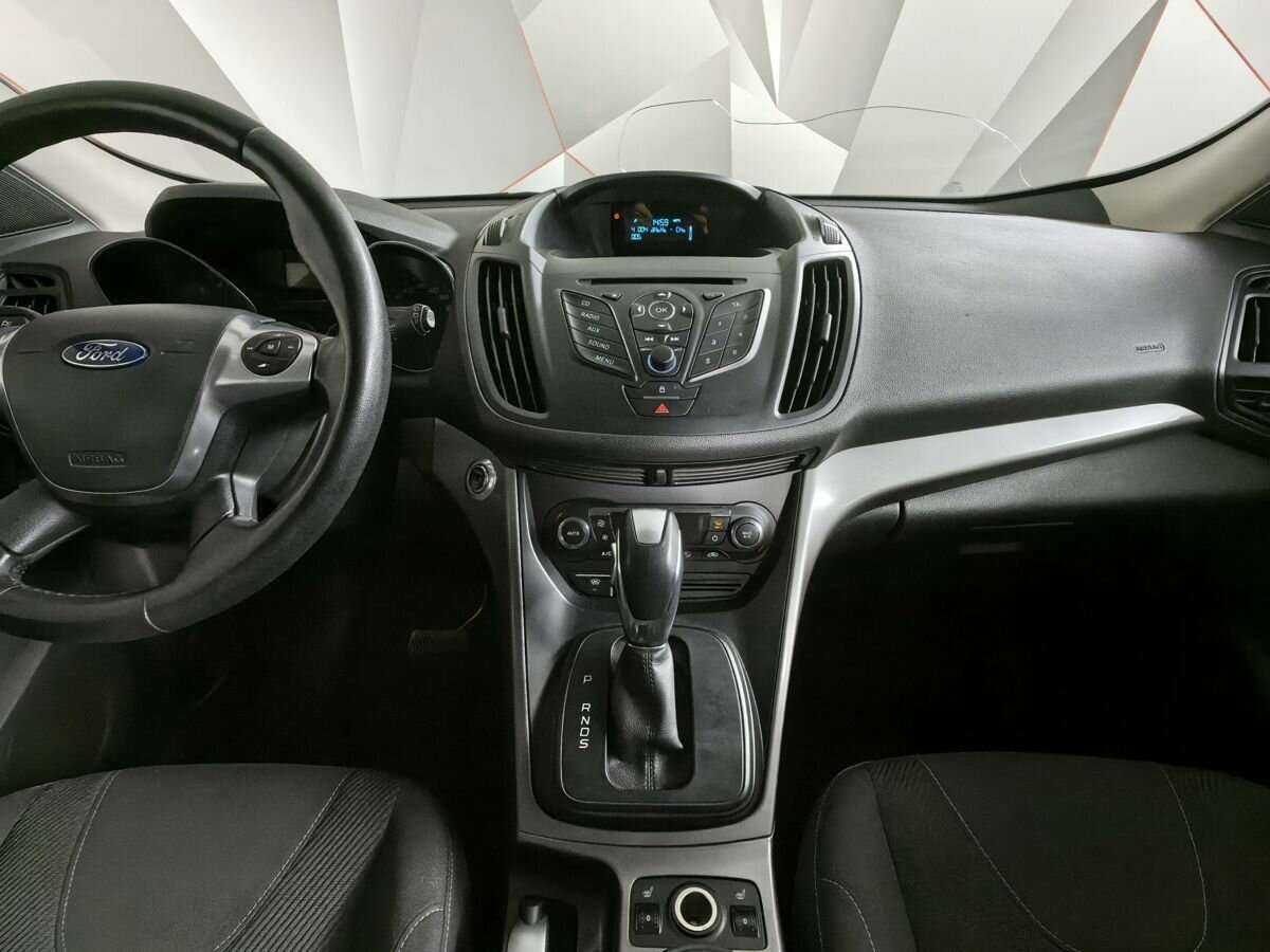 Б/У Форд Куга 2015 года. Фото: #9