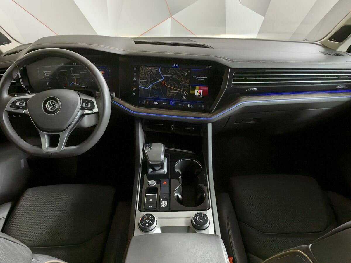 Volkswagen Touareg 2018 года с пробегом. Фото: #9
