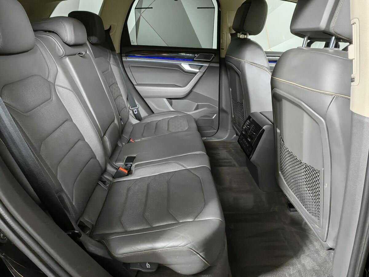 Volkswagen Touareg 2018 года с пробегом. Фото: #11