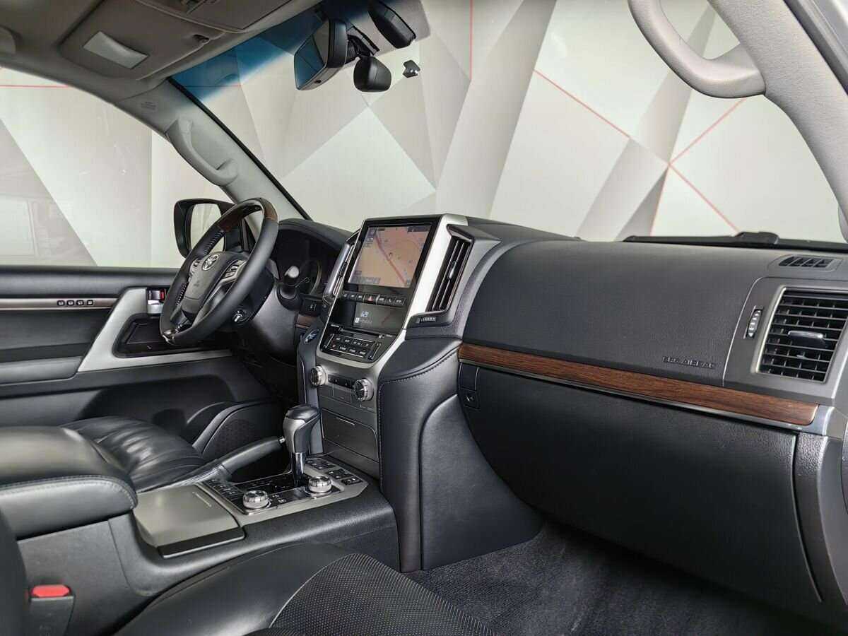 Toyota Land Cruiser 2015 года с пробегом. Фото: #8