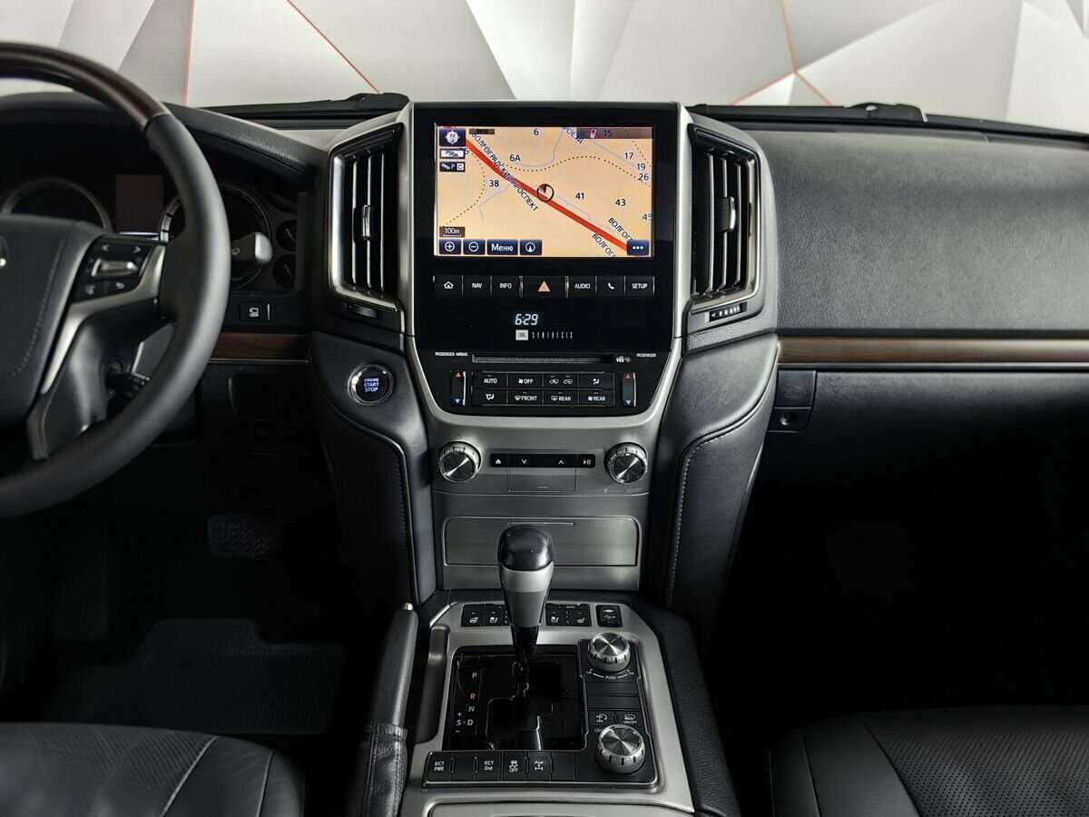 Toyota Land Cruiser 2015 года с пробегом. Фото: #10