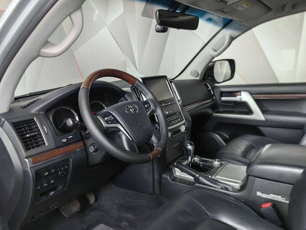 Toyota Land Cruiser 2015 года с пробегом. Фото: #13