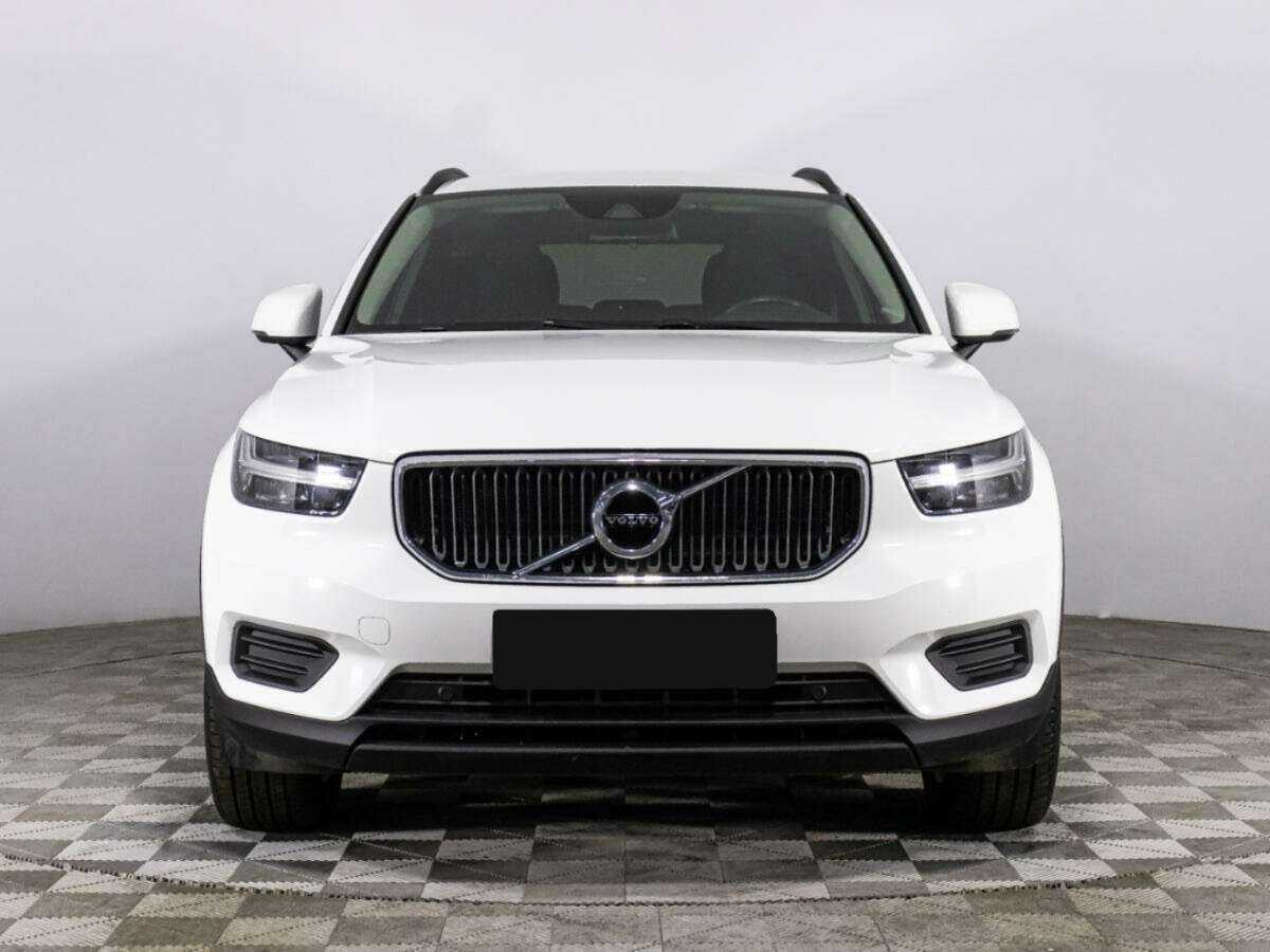 Volvo XC40 2019 года с пробегом. Фото: #1