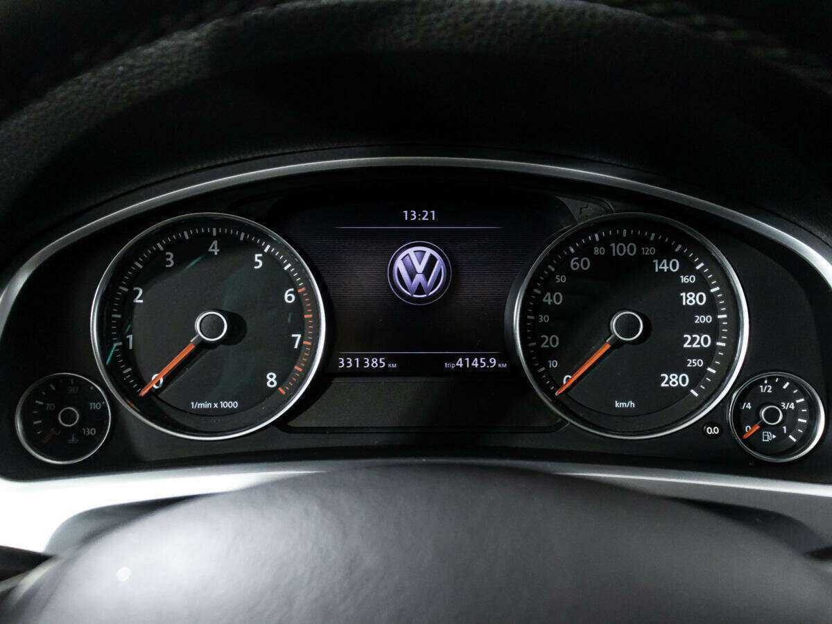 Volkswagen Touareg 2011 года с пробегом. Фото: #11