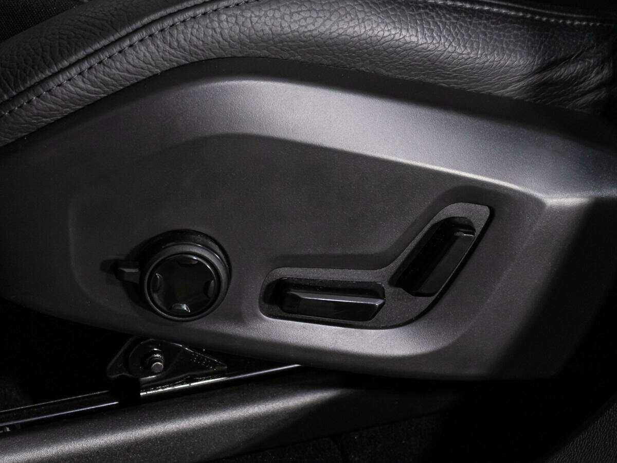 Volvo XC60 2021 года с пробегом. Фото: #14