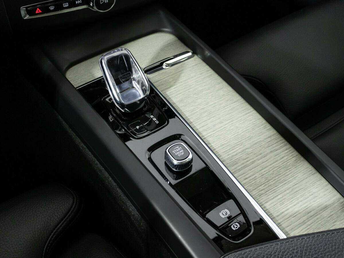 Volvo XC60 2021 года с пробегом. Фото: #16