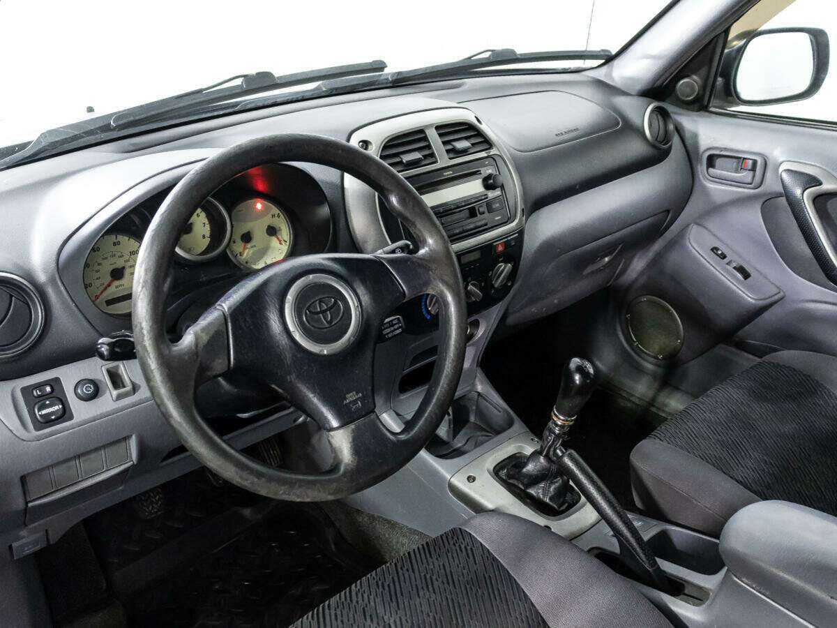 Toyota RAV4 2003 года с пробегом. Фото: #10