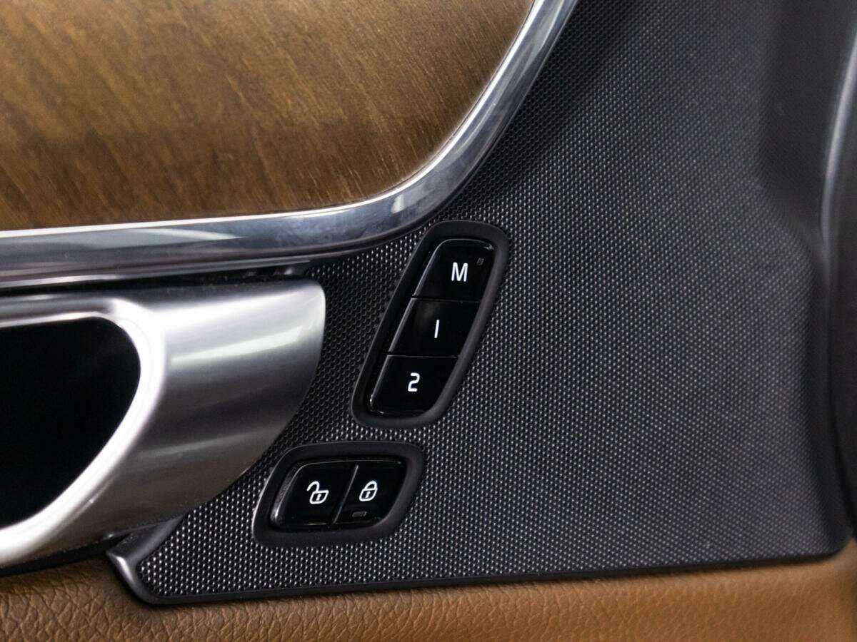 Volvo S90 2019 года с пробегом. Фото: #16