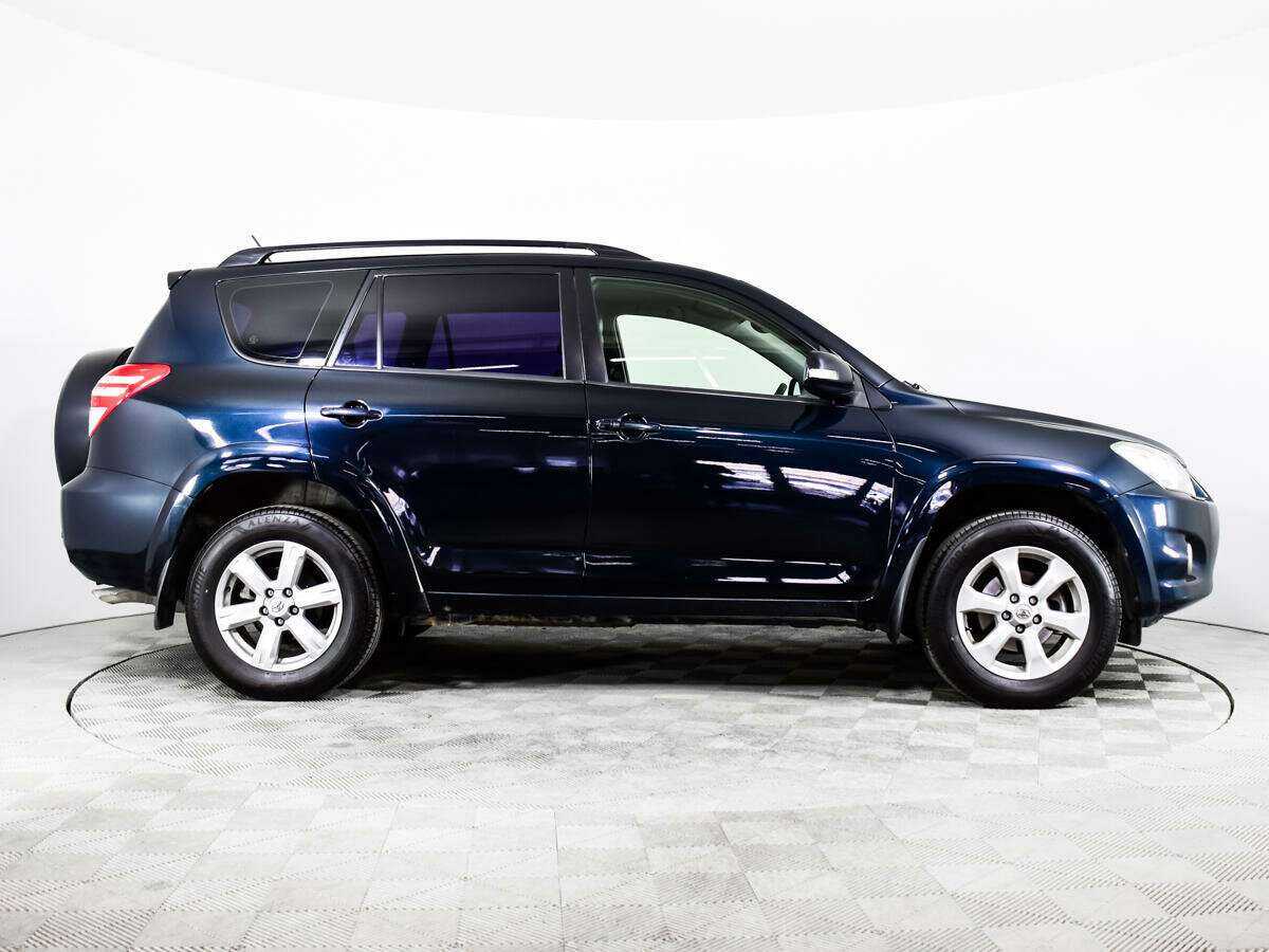 Toyota RAV4 2010 года с пробегом. Фото: #3