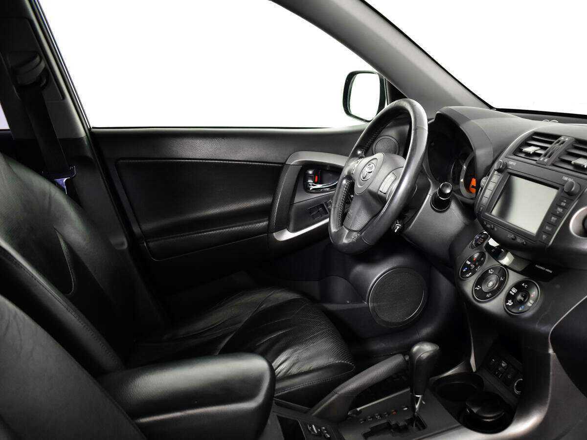 Toyota RAV4 2010 года с пробегом. Фото: #8