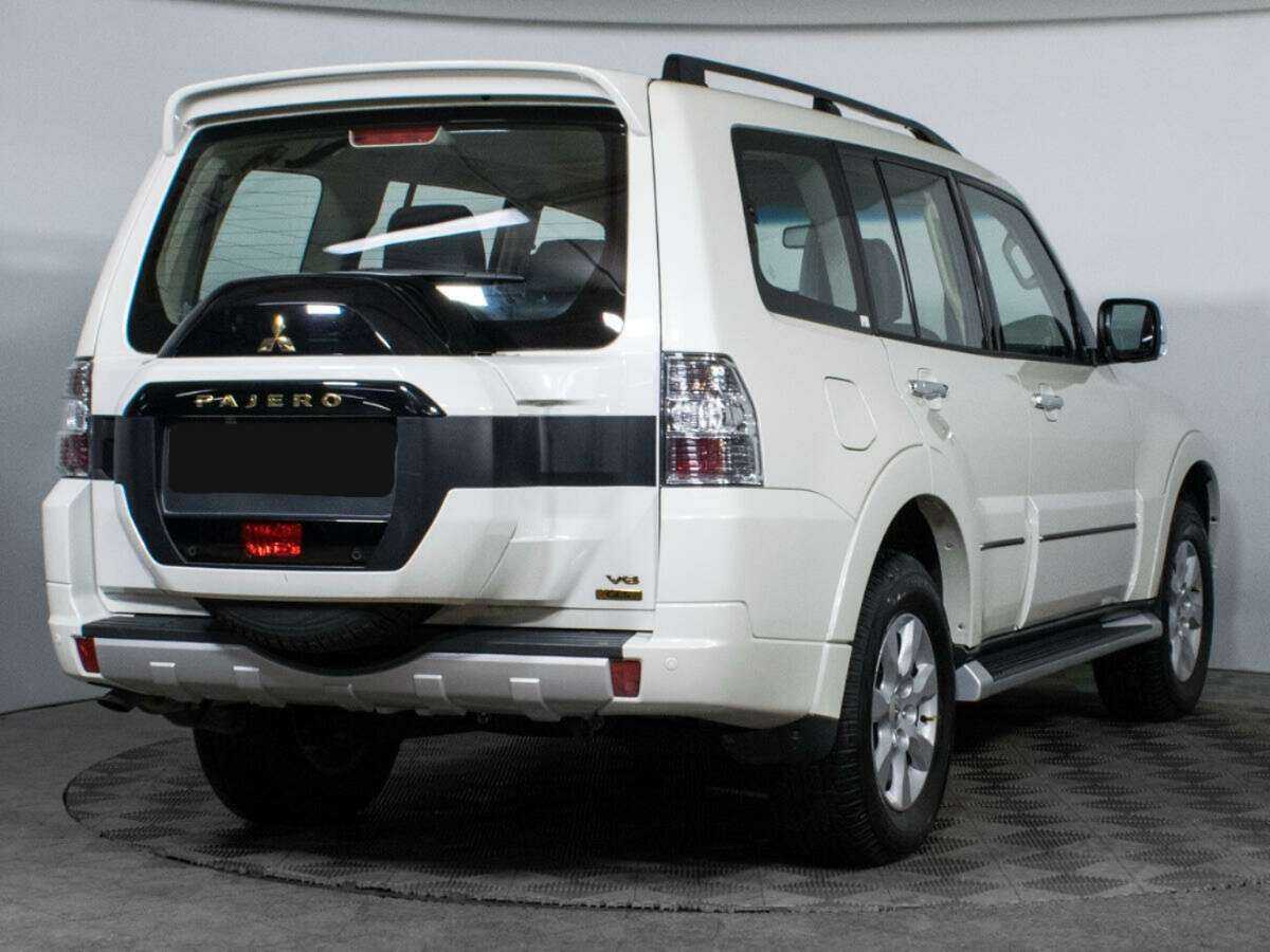 Mitsubishi Pajero 2021 года с пробегом. Фото: #4