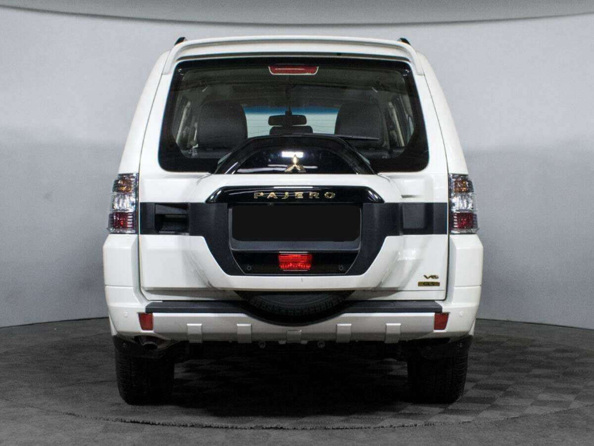 Mitsubishi Pajero 2021 года с пробегом. Фото: #5