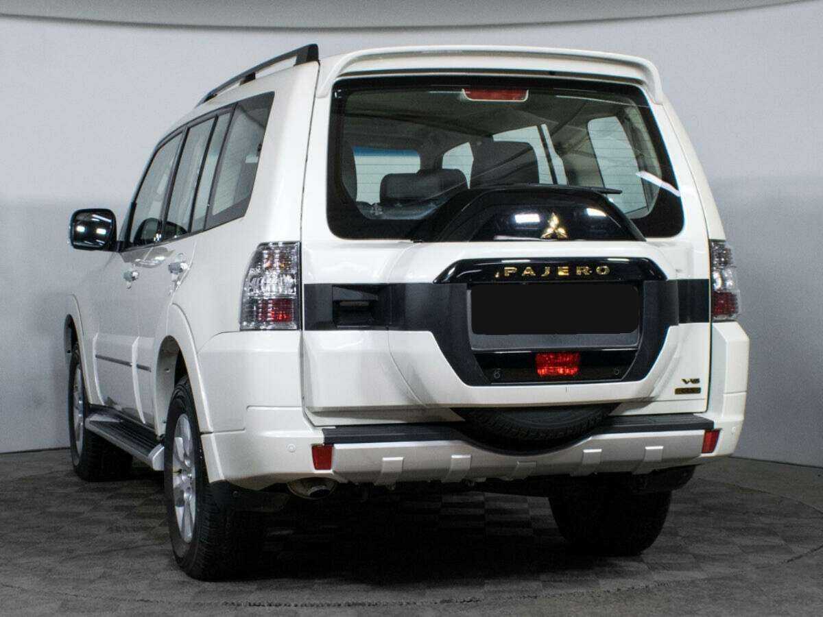Mitsubishi Pajero 2021 года с пробегом. Фото: #6
