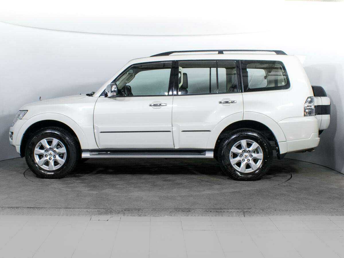 Mitsubishi Pajero 2021 года с пробегом. Фото: #7