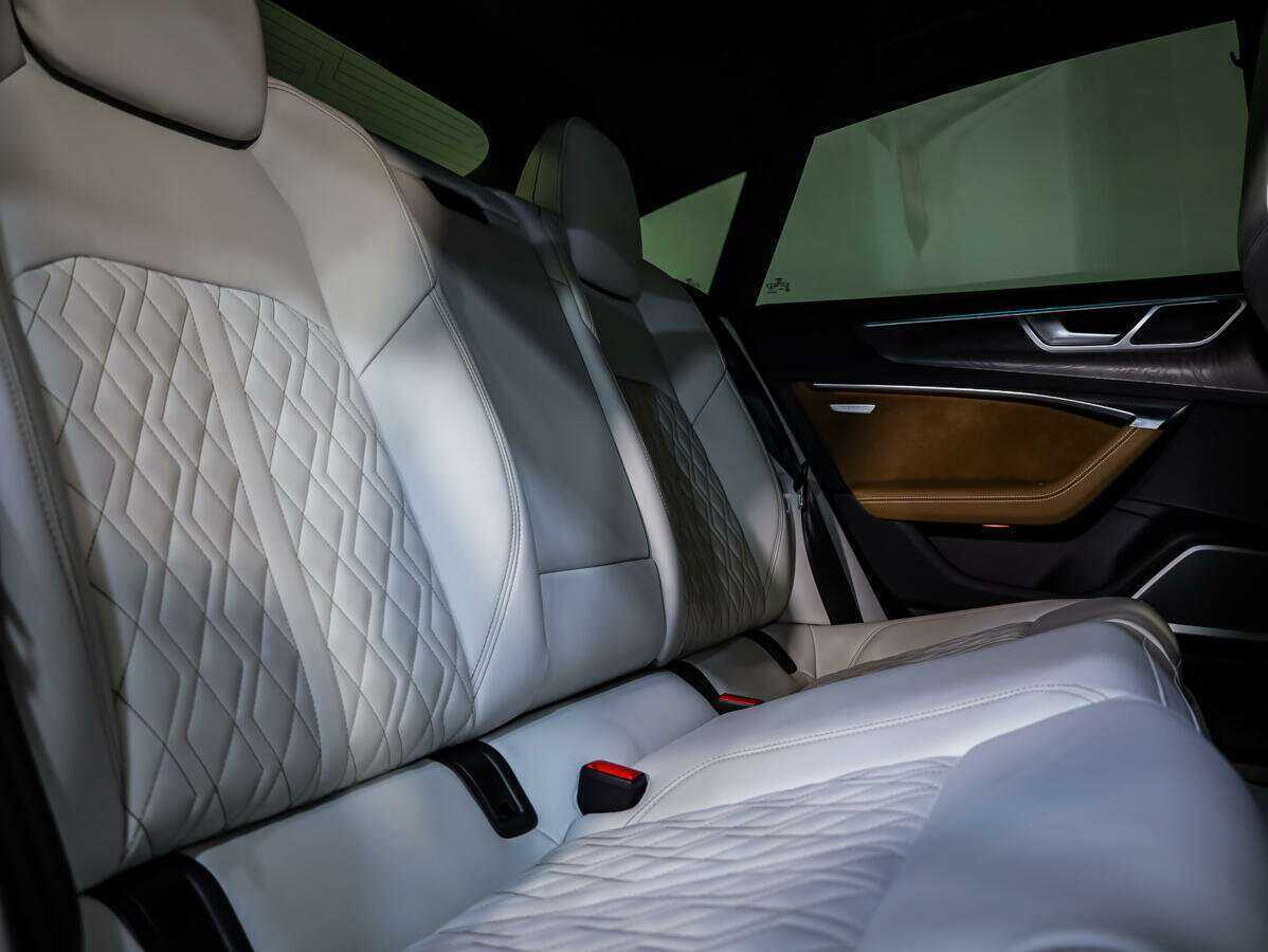 Audi A7 2019 года с пробегом. Фото: #11
