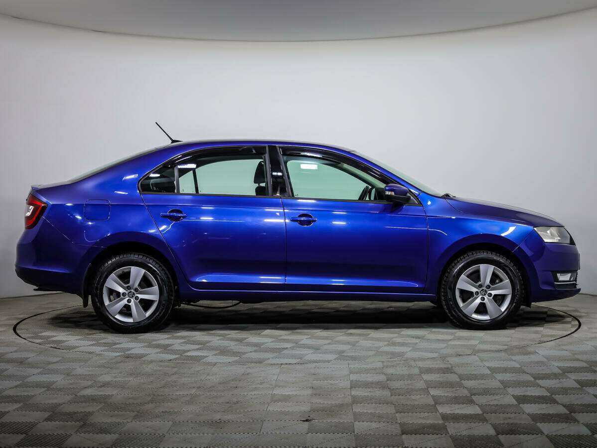 Б/У Шкода Рапид 2018 года. Фото: #2