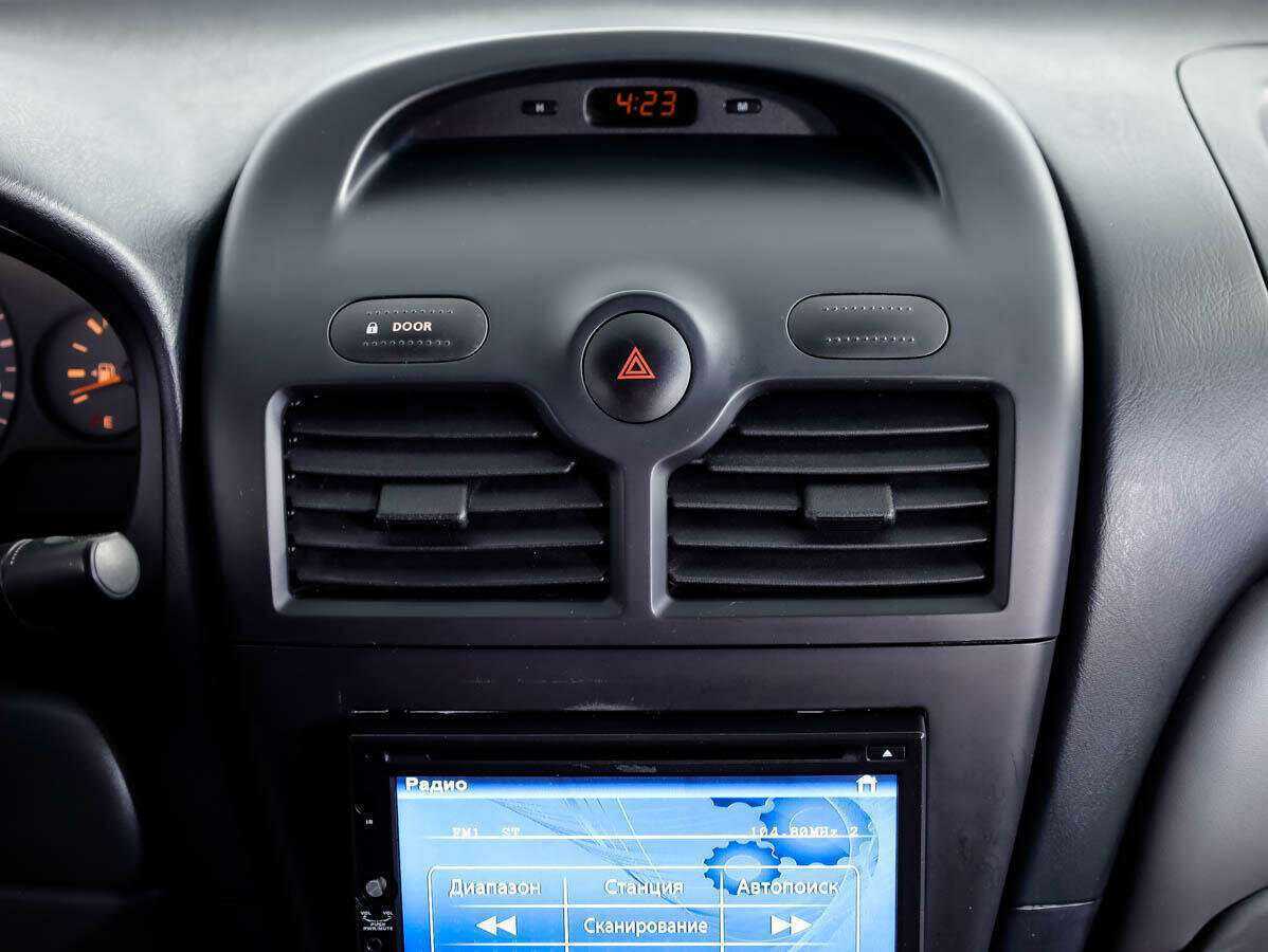 Nissan Almera Classic 2010 года с пробегом. Фото: #13