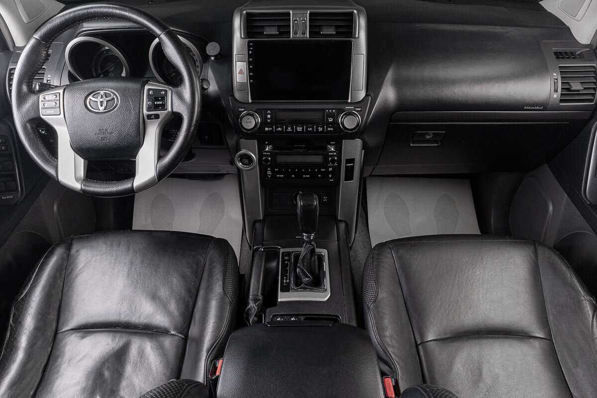 Toyota Land Cruiser Prado 2010 года с пробегом. Фото: #4