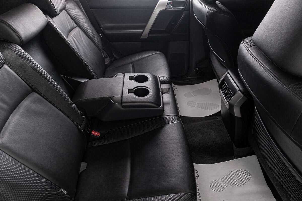 Toyota Land Cruiser Prado 2010 года с пробегом. Фото: #21