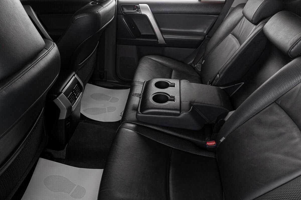 Toyota Land Cruiser Prado 2010 года с пробегом. Фото: #22