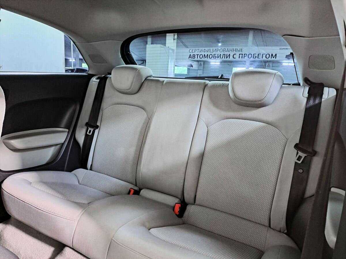 Audi A1 2011 года с пробегом. Фото: #9
