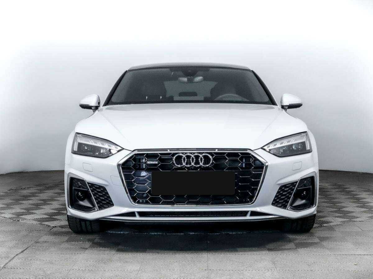 Audi A5 2022 года с пробегом. Фото: #1