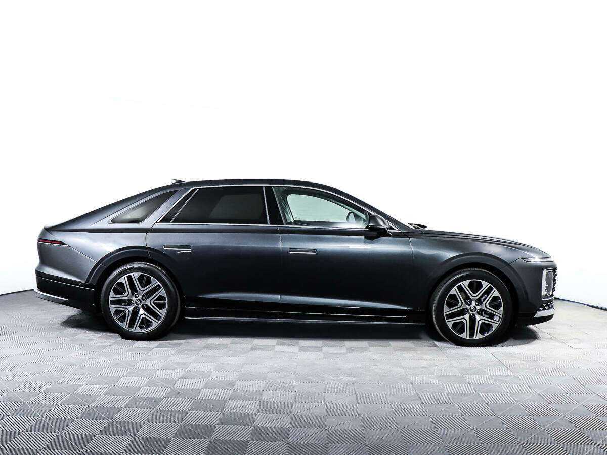 Hyundai Grandeur 2023 года с пробегом. Фото: #3