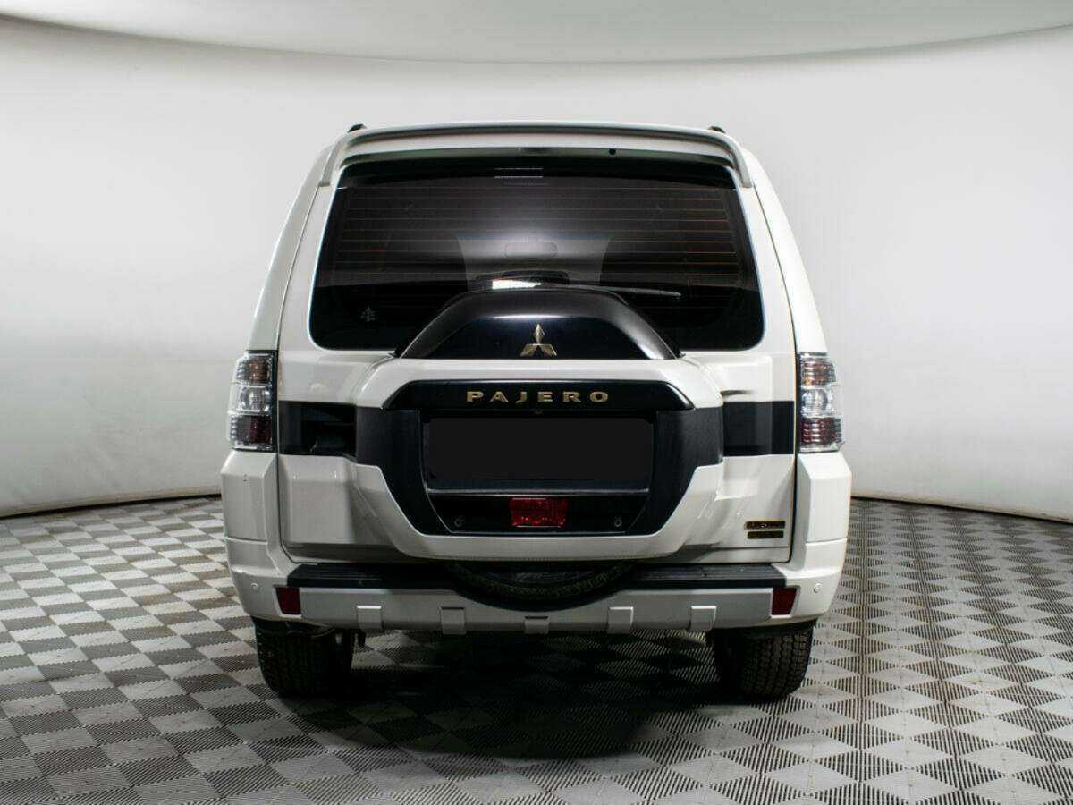 Mitsubishi Pajero 2019 года с пробегом. Фото: #5