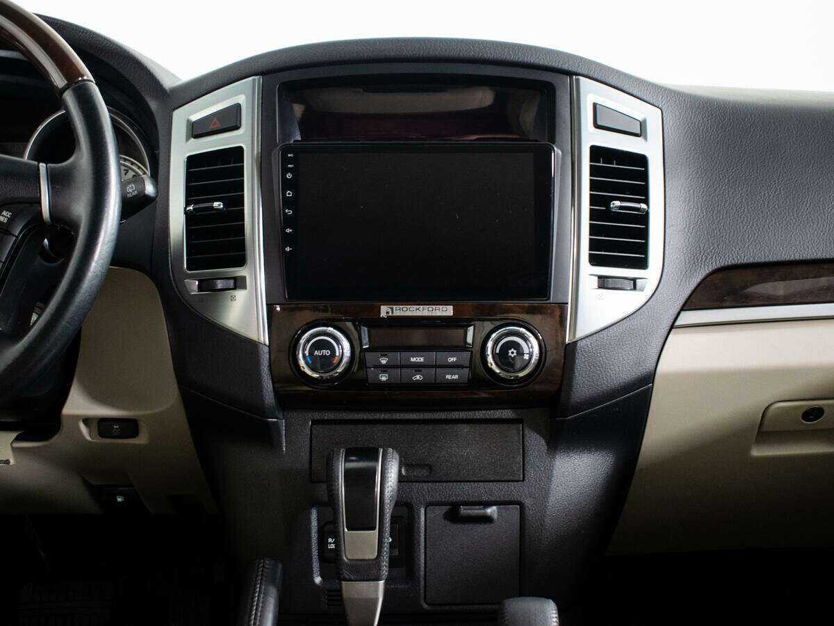 Mitsubishi Pajero 2019 года с пробегом. Фото: #10