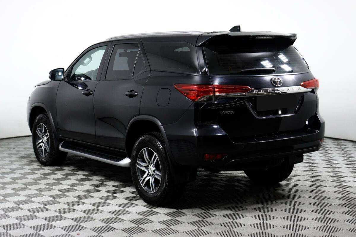 Toyota Fortuner 2018 года с пробегом. Фото: #6
