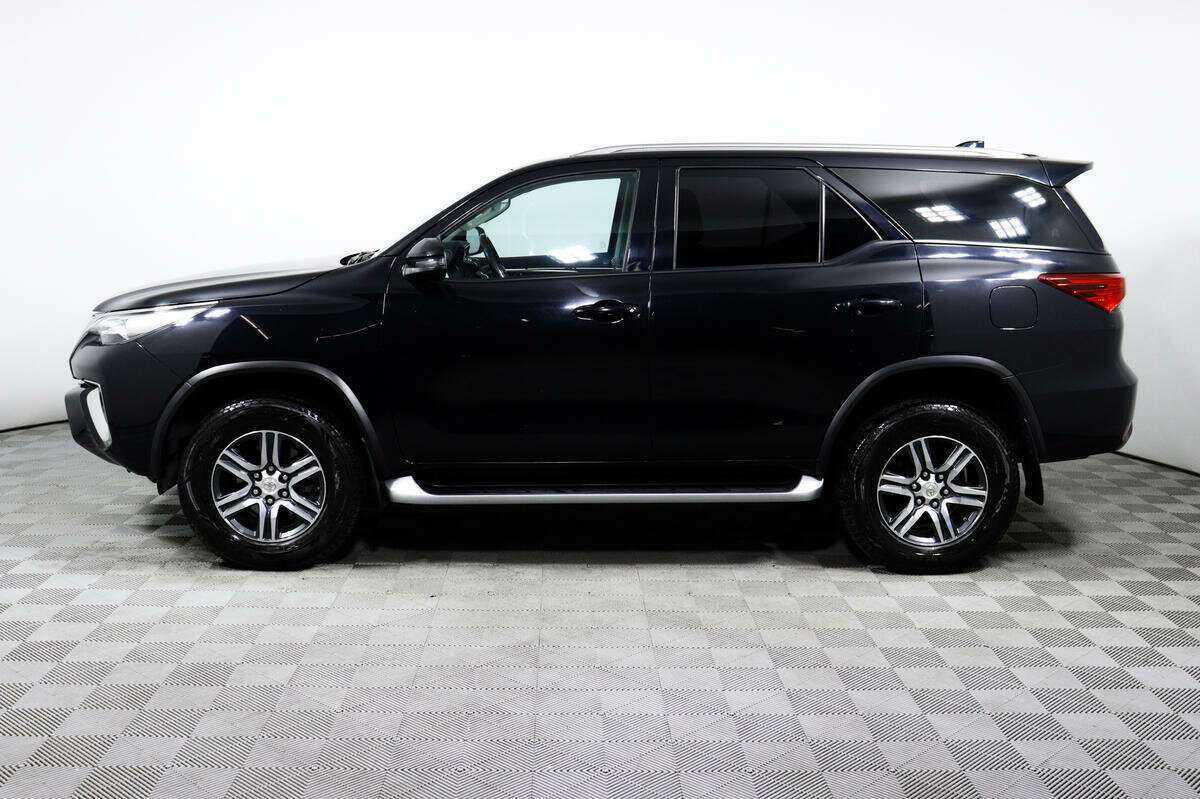 Toyota Fortuner 2018 года с пробегом. Фото: #7