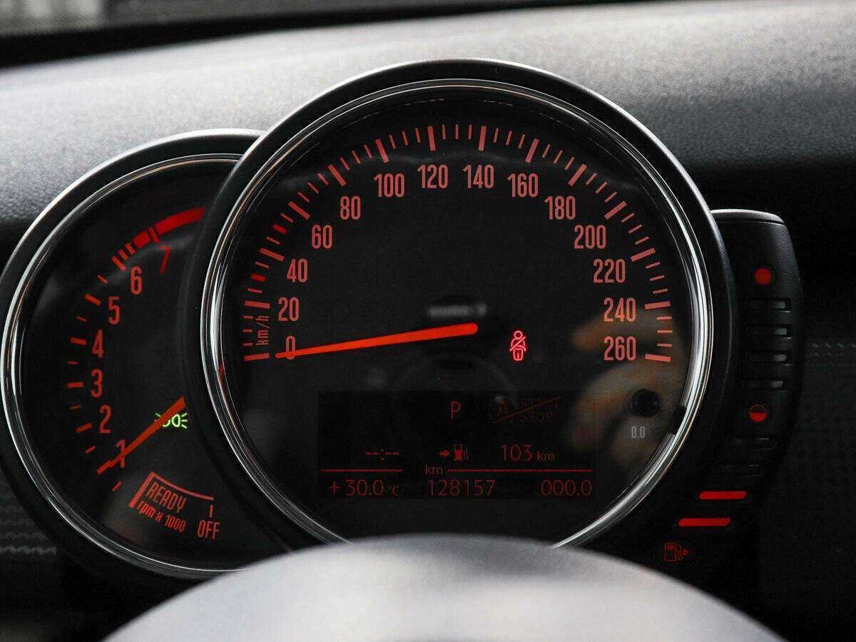 Mini Hatch 2015 года с пробегом. Фото: #10