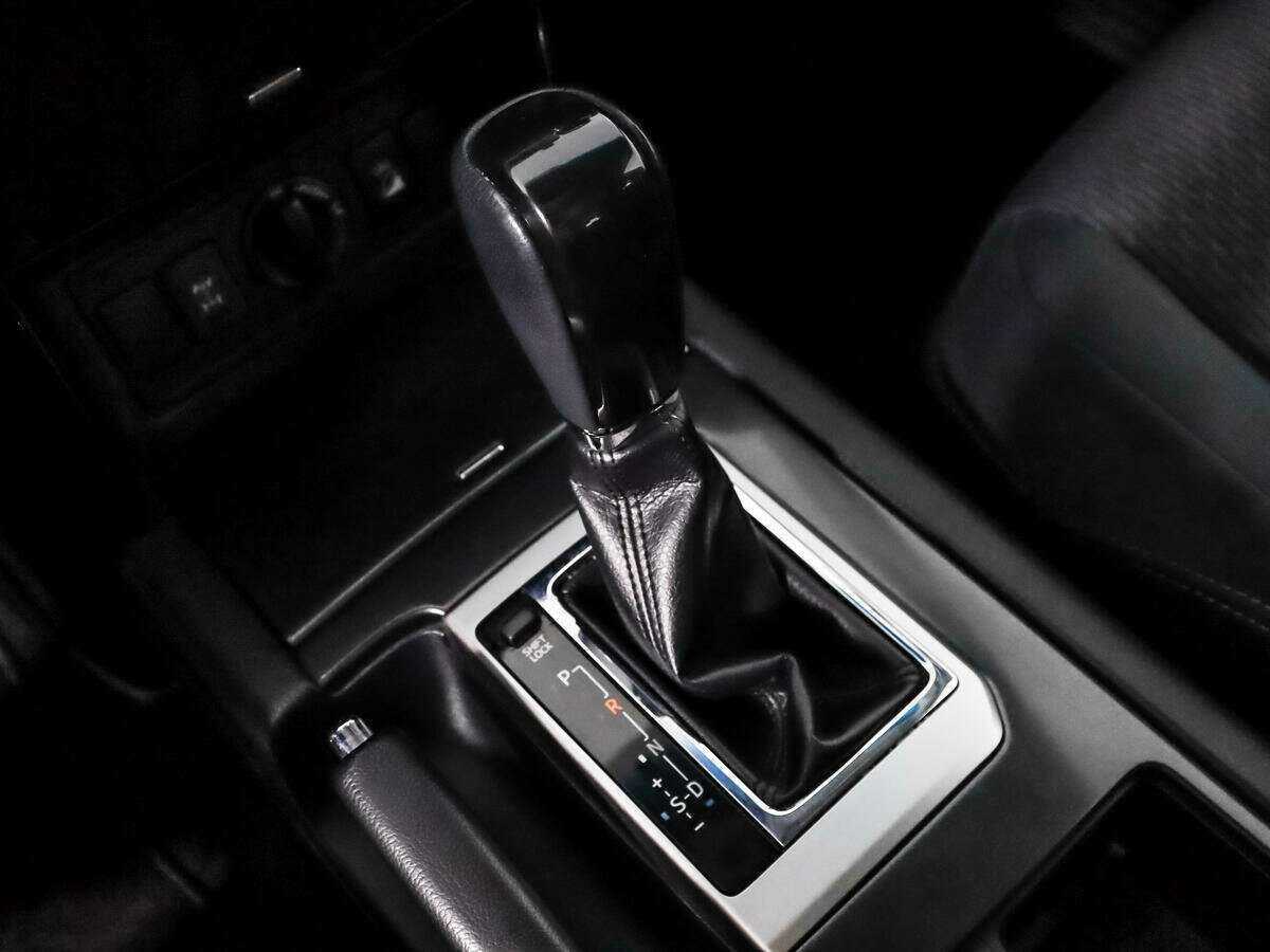 Toyota Land Cruiser Prado 2015 года с пробегом. Фото: #8