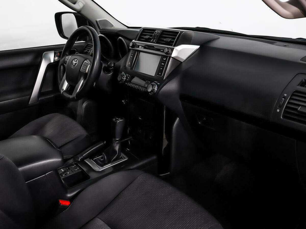 Toyota Land Cruiser Prado 2015 года с пробегом. Фото: #10