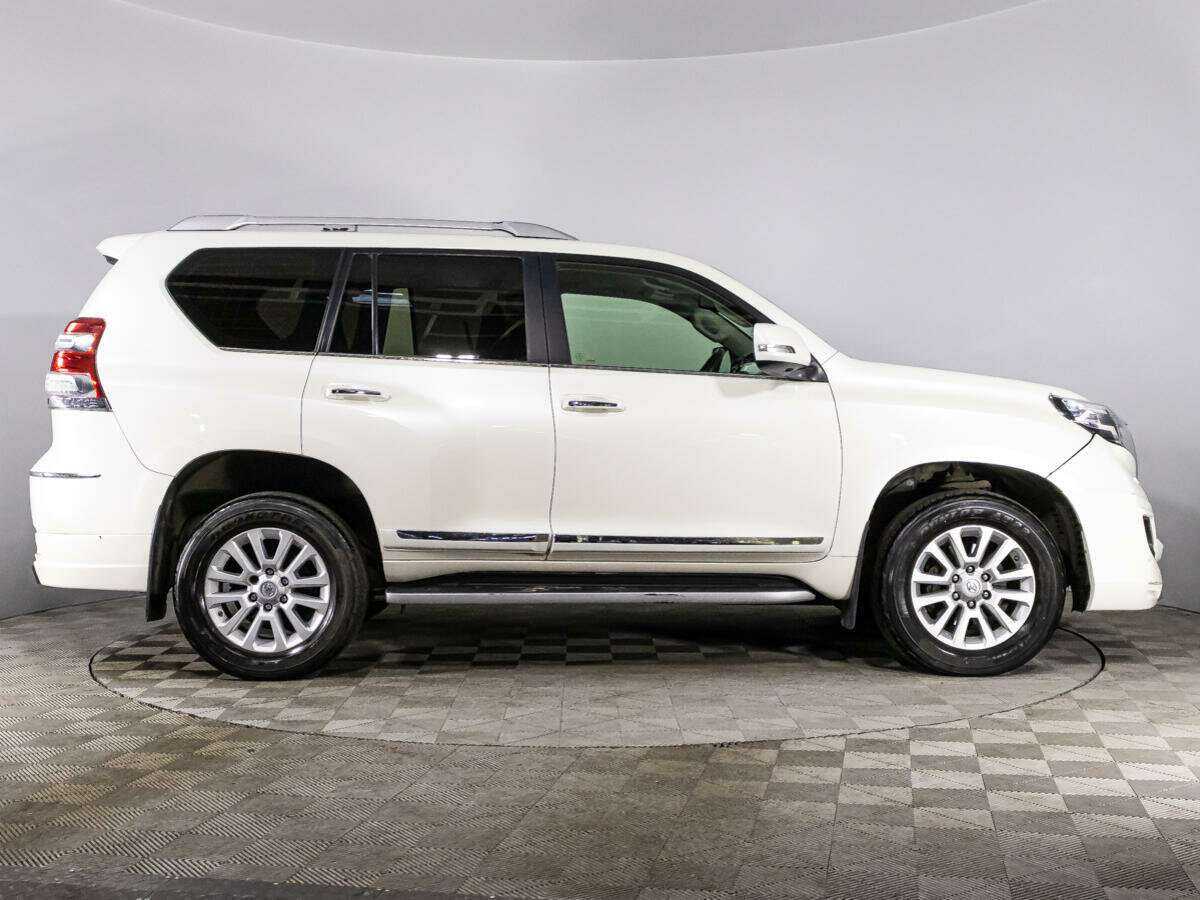 Toyota Land Cruiser Prado 2015 года с пробегом. Фото: #3