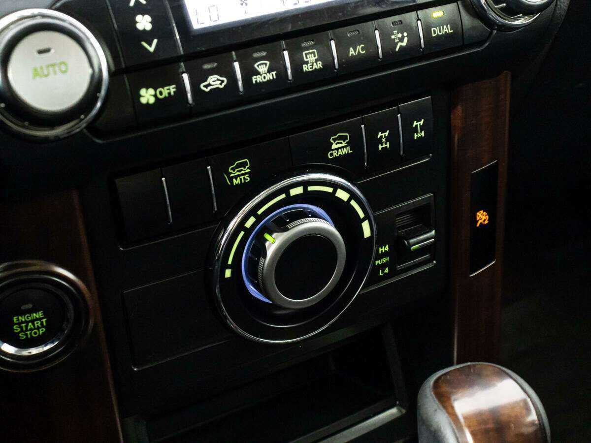 Toyota Land Cruiser Prado 2015 года с пробегом. Фото: #22