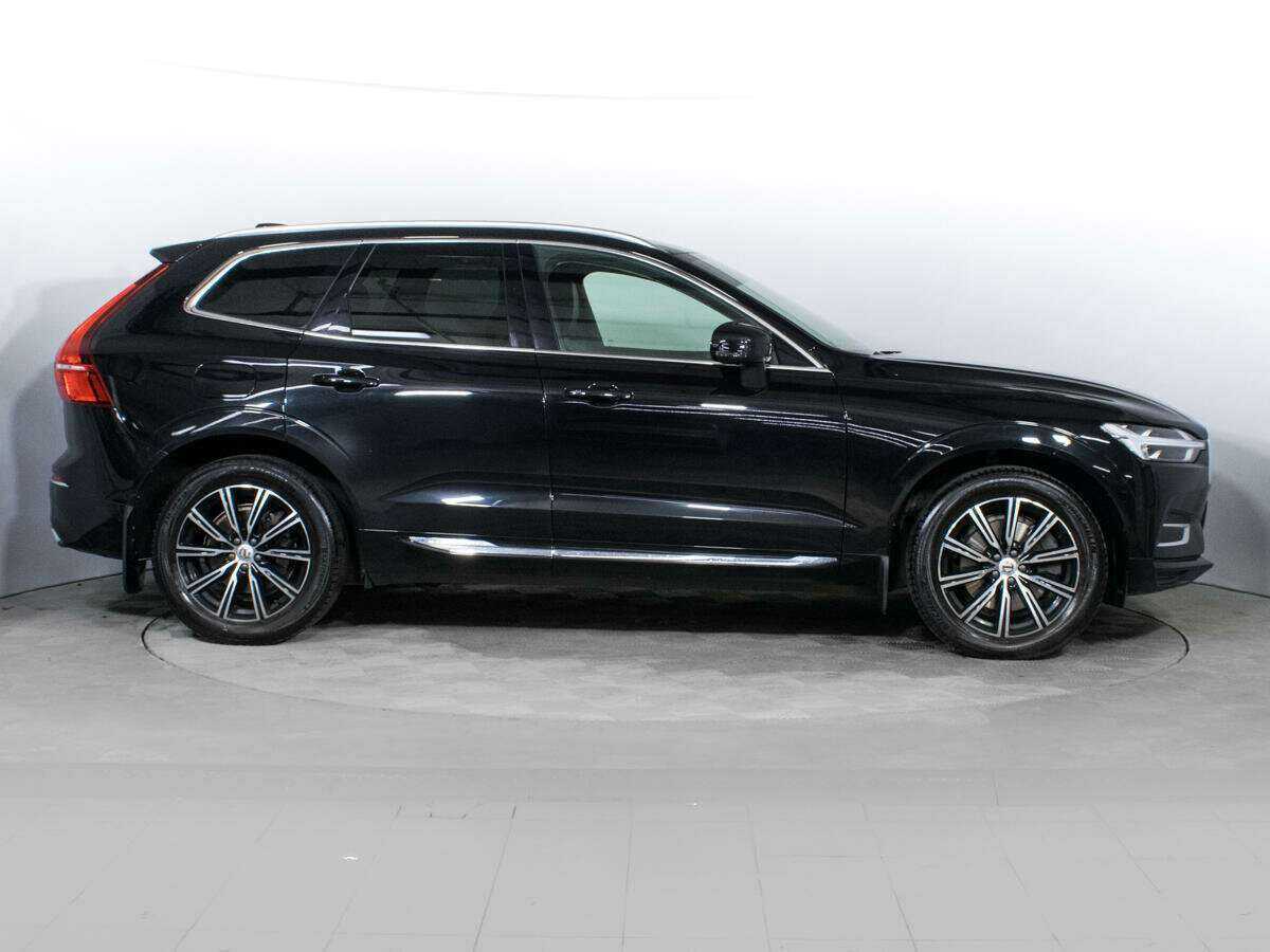 Volvo XC60 2019 года с пробегом. Фото: #2