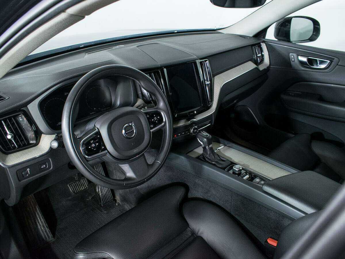 Volvo XC60 2019 года с пробегом. Фото: #10