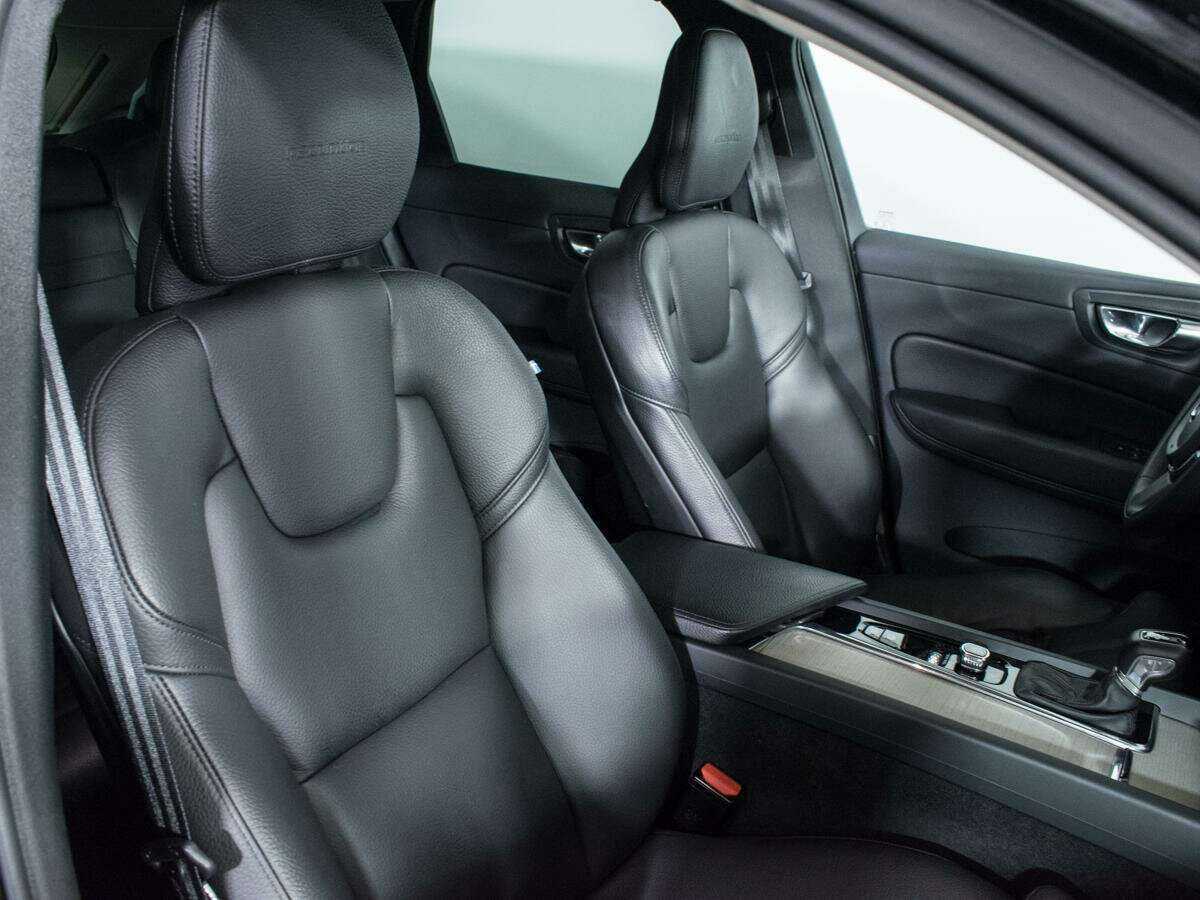 Volvo XC60 2019 года с пробегом. Фото: #12